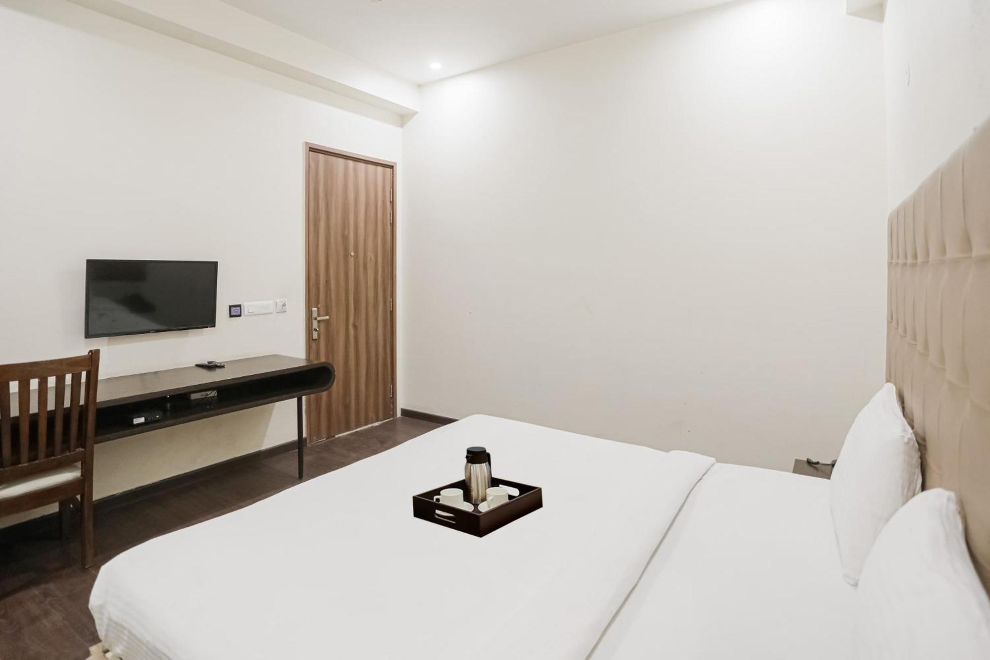 Townhouse The Amv Hotel Gurgaon Eksteriør bilde