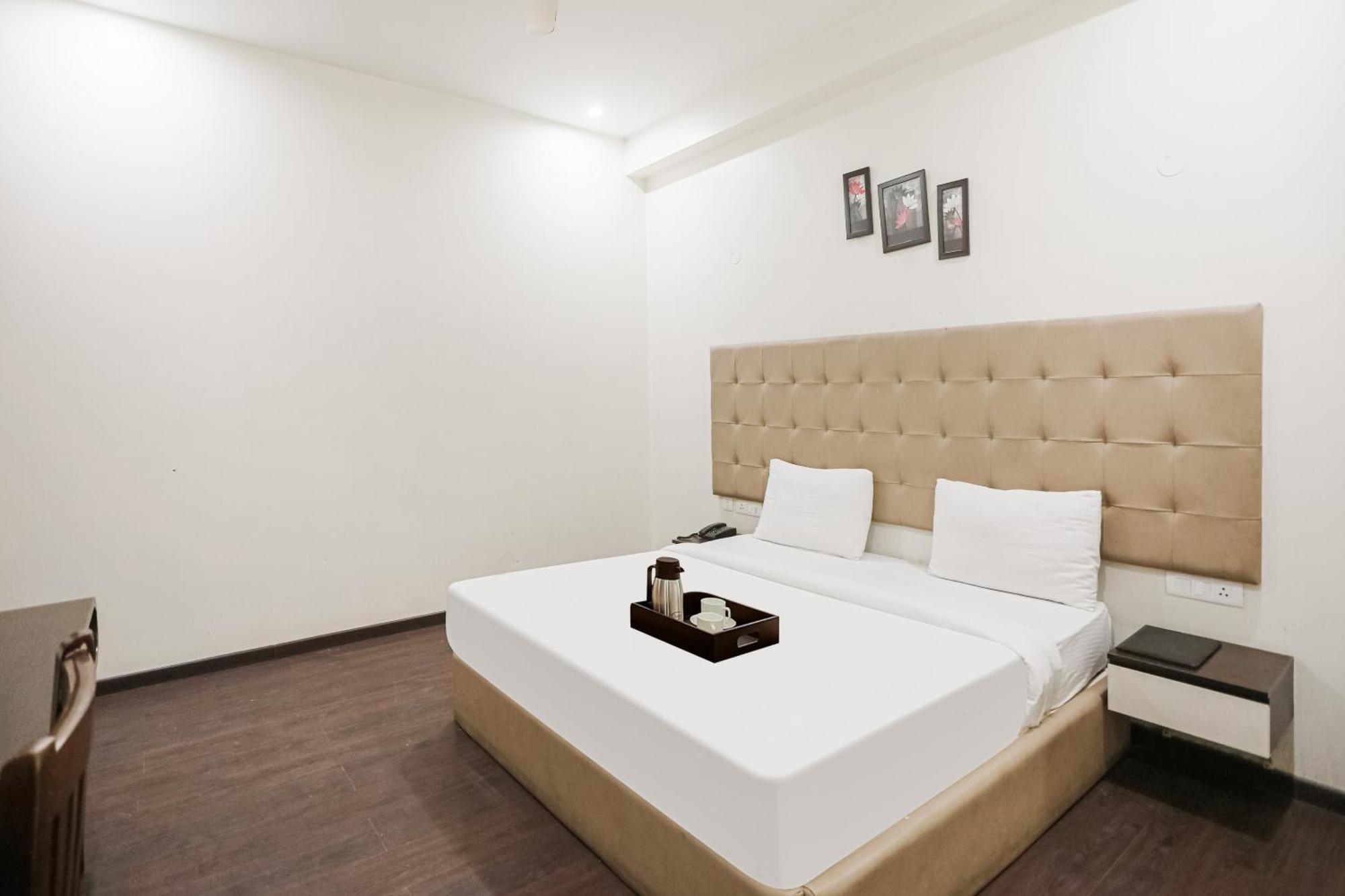Townhouse The Amv Hotel Gurgaon Eksteriør bilde